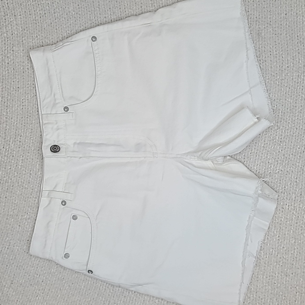 Boyish Monty Cotton Blend High Rise Relaxed Raw Hem Shorts Vintage White NWOT - Picture 8 of 17